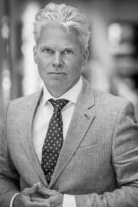 Mr Roland Driece (the Netherlands) Vice-President, representing the European Region